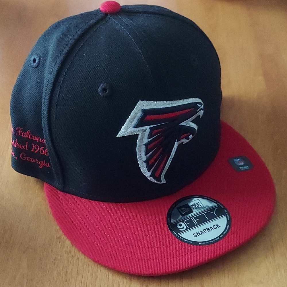 ATLANTA FALCONS NFL NEW ERA RED AND BLACK SNAPBACK HAT